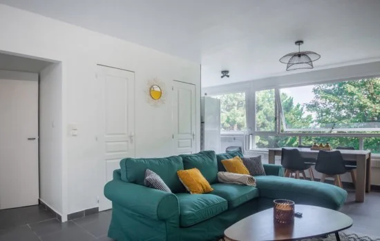 Projet 1 par Edilos avec un profil équilibré, rendement net de 5,01 %, localisation à Nancy, budget total de 245 345 €, et un excédent de trésorerie de 54 € par an - 2