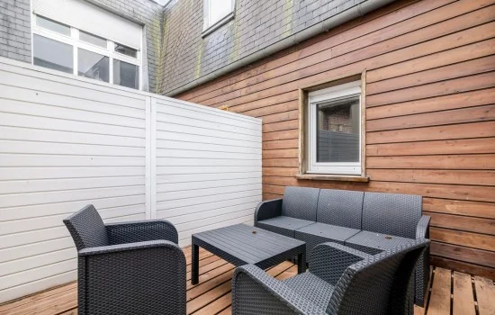 Projet 2 par Edilos avec un profil équilibré, rendement net de 5,39 %, localisation à Marseille, budget total de 232 122 €, et un excédent de trésorerie de 202 € par an - 3