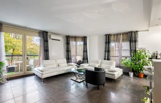 Profil dynamique d'Edilos avec un rendement net de 5,92 %, localisation à Lourdes, budget total de 401 681 €, et un excédent de trésorerie de 3 748 € par an - 1