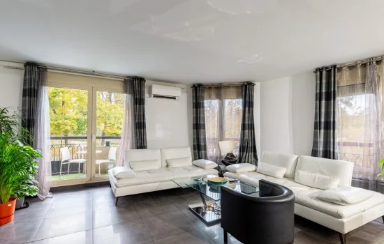 Profil dynamique d'Edilos avec un rendement net de 5,92 %, localisation à Lourdes, budget total de 401 681 €, et un excédent de trésorerie de 3 748 € par an - 3